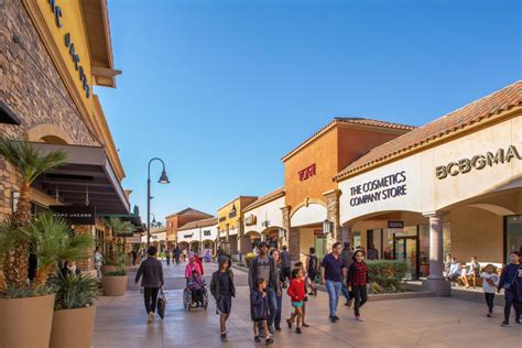 palm desert outlet stores.